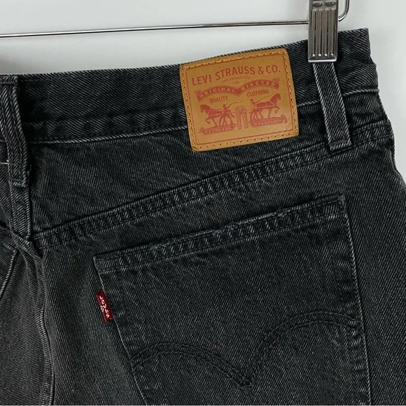 Levi’s Cut Off Denim Shorts Black size 30 - Picture 4 of 7